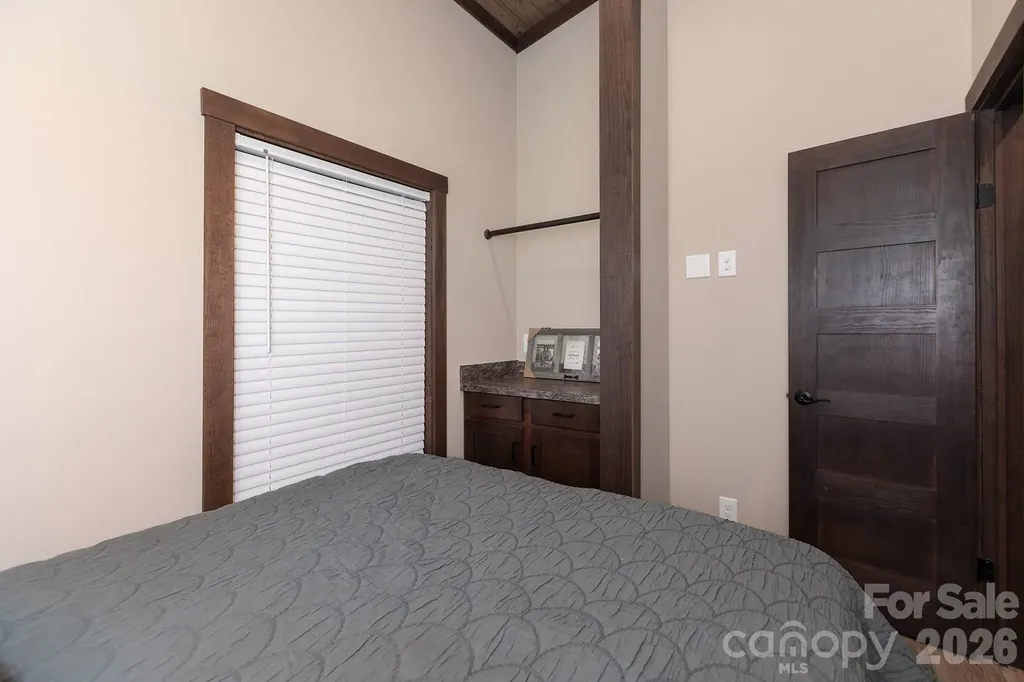 #132 Blue Hill Parkway Marion NC 28752