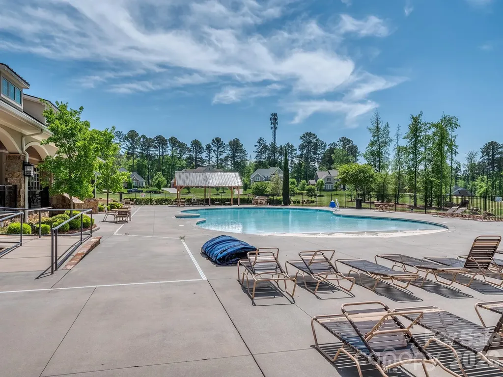 121 Enclave Boulevard Matthews NC 28104