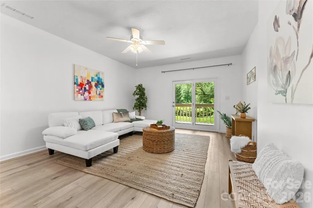 20 Timberlake Drive Asheville NC 28803