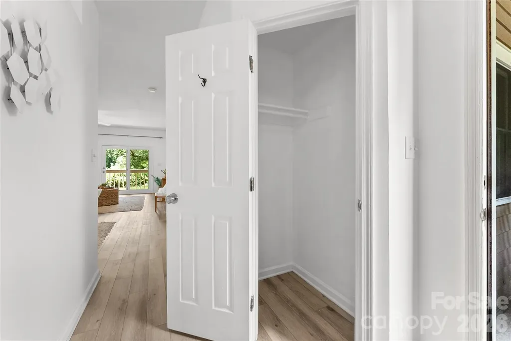 20 Timberlake Drive Asheville NC 28803