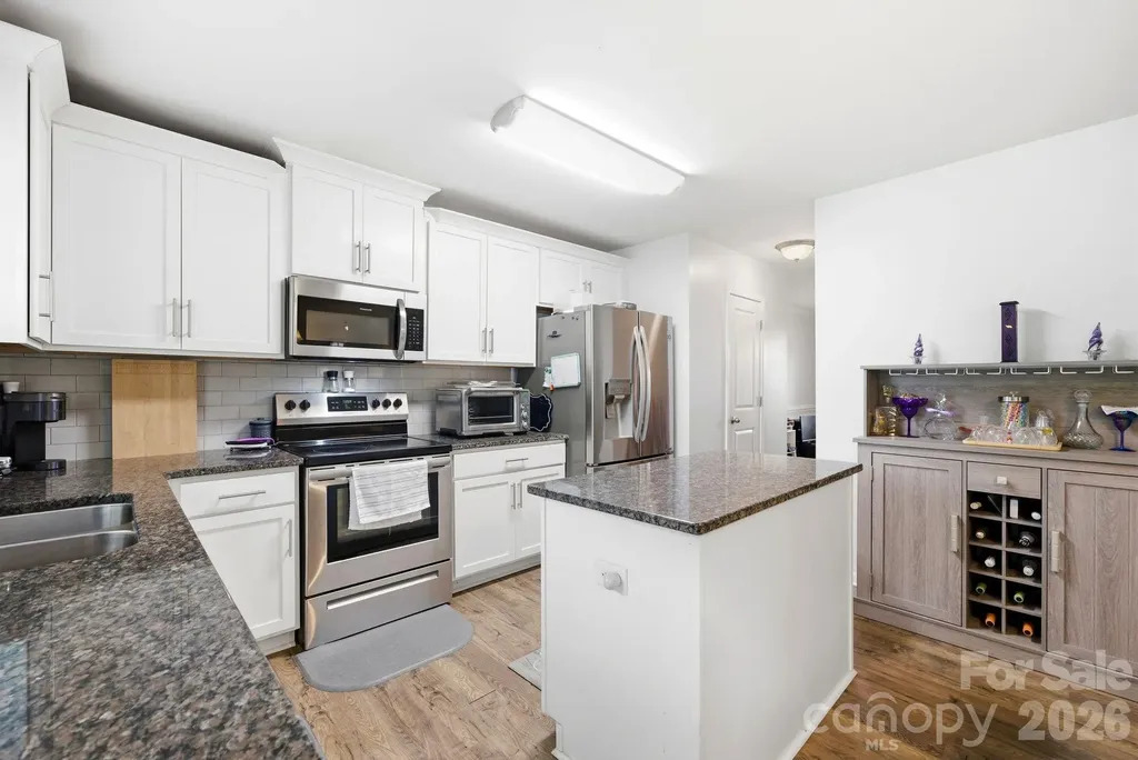 8502 Mansell Court Charlotte NC 28215