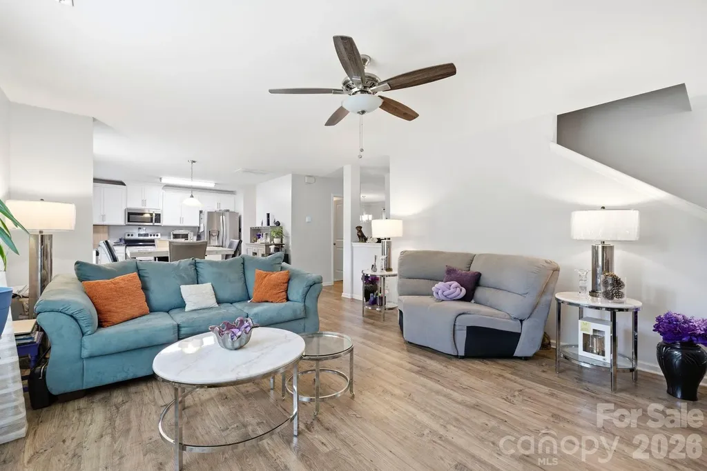 8502 Mansell Court Charlotte NC 28215