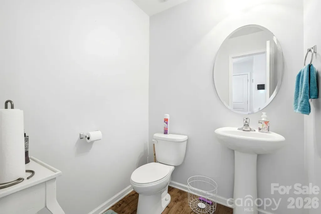 8502 Mansell Court Charlotte NC 28215