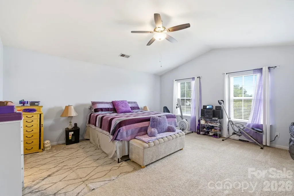 8502 Mansell Court Charlotte NC 28215