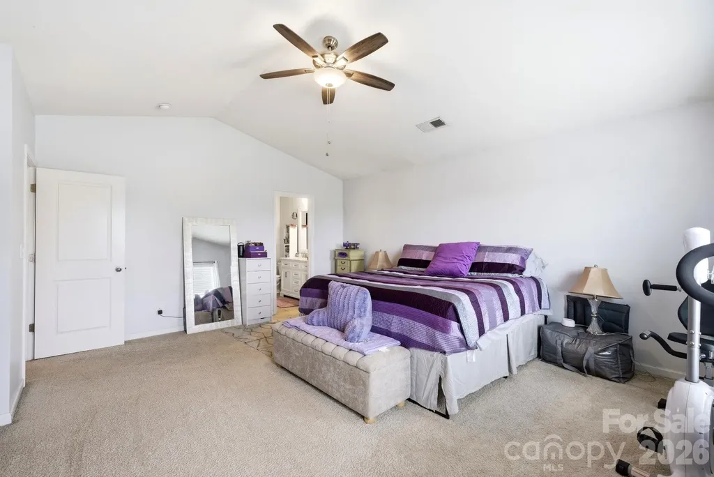 8502 Mansell Court Charlotte NC 28215