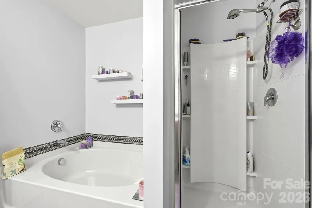 8502 Mansell Court Charlotte NC 28215