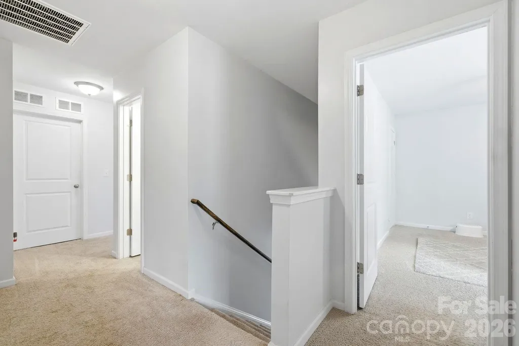 8502 Mansell Court Charlotte NC 28215