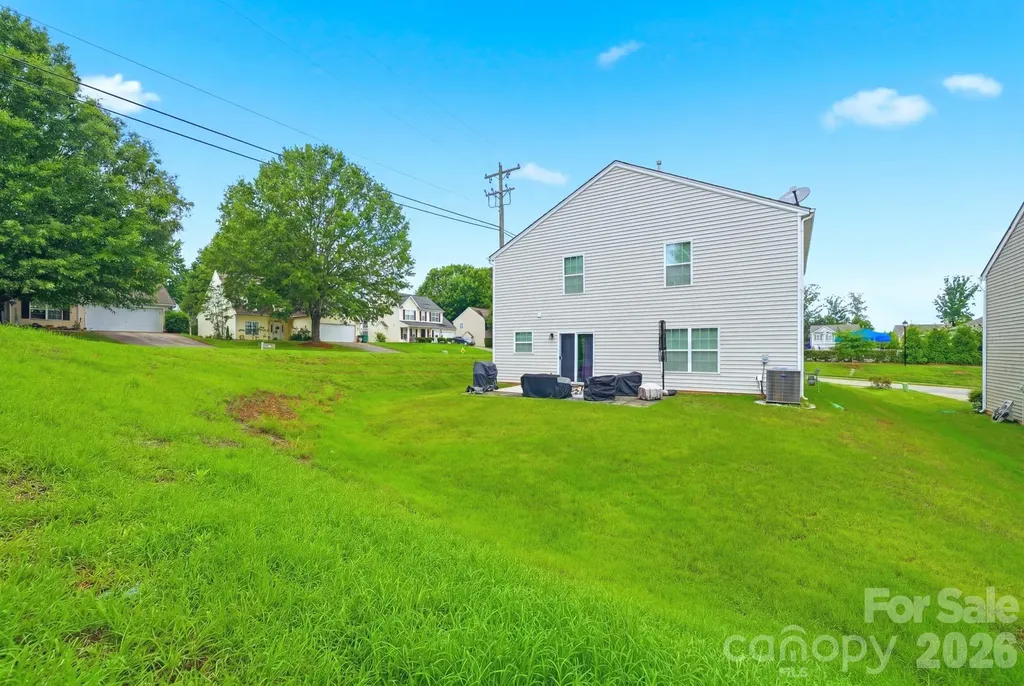 8502 Mansell Court Charlotte NC 28215
