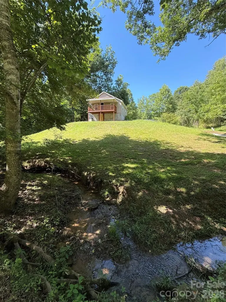 1312 Meadowlane Drive NW Lenoir NC 28645