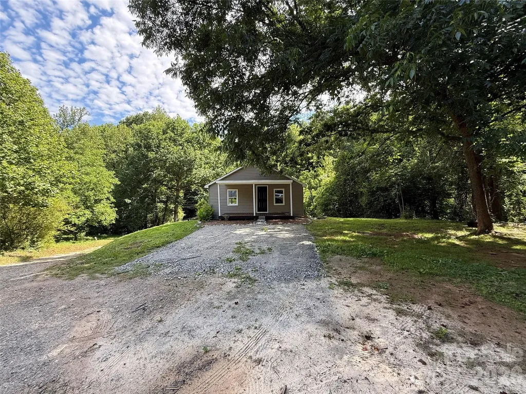 1312 Meadowlane Drive NW Lenoir NC 28645