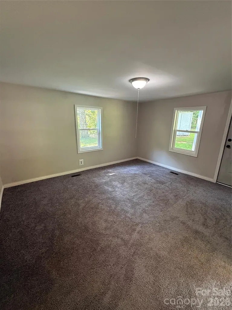 1312 Meadowlane Drive NW Lenoir NC 28645