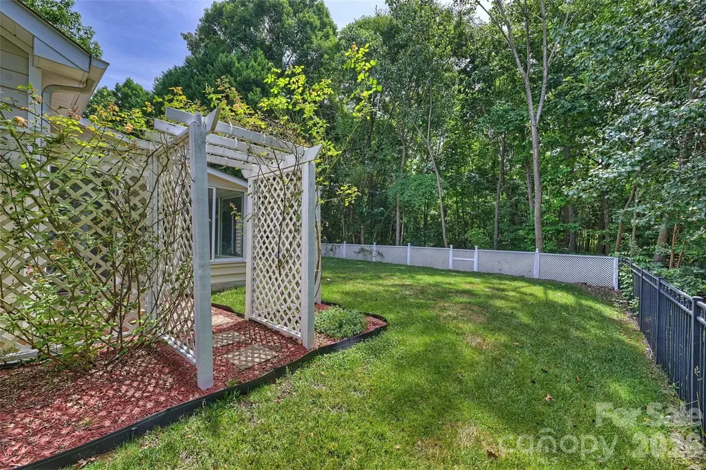 1549 Hammond Drive Matthews NC 28104