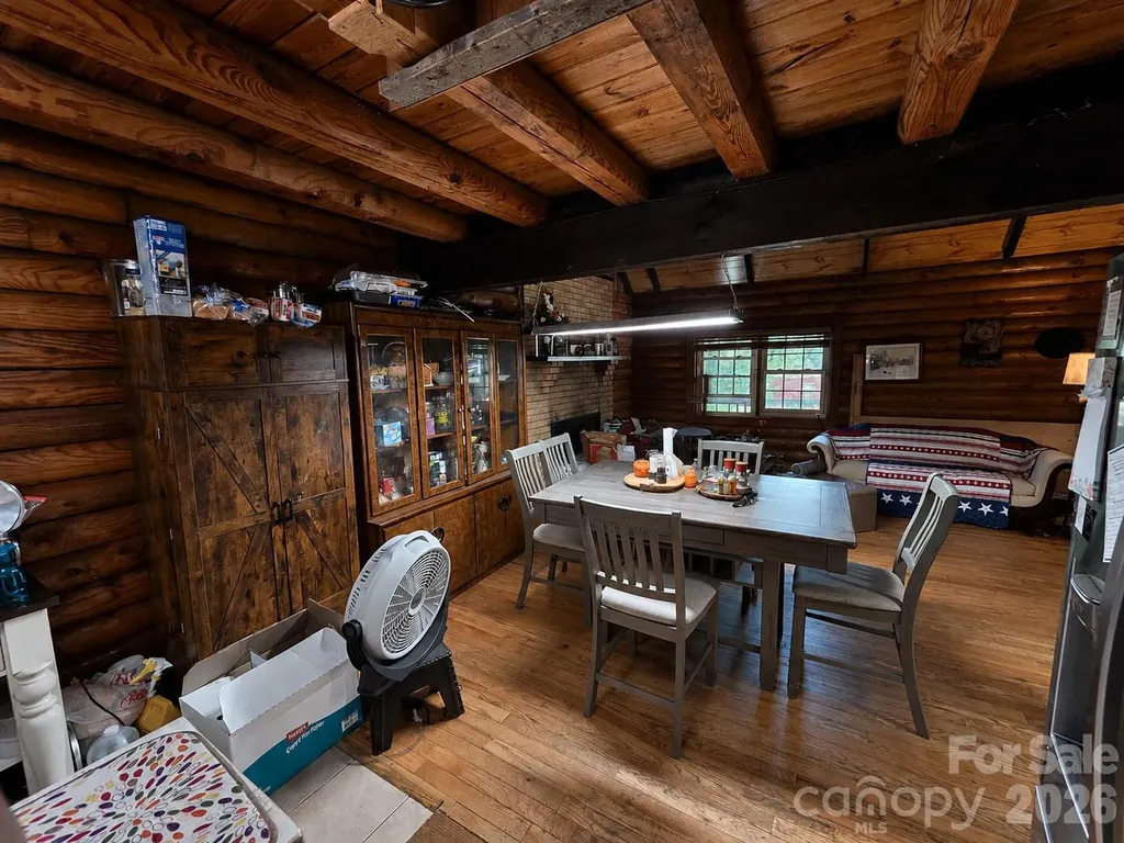 3030 Jones Wade Road Hudson NC 28638