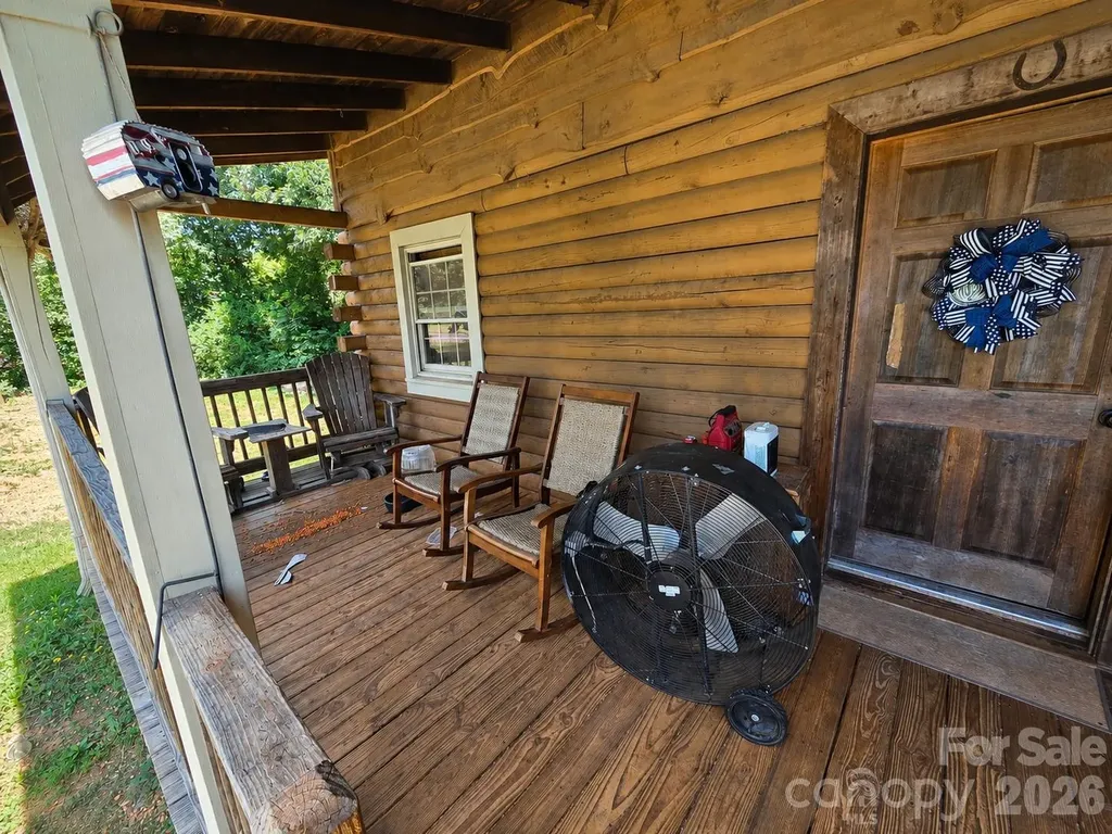 3030 Jones Wade Road Hudson NC 28638