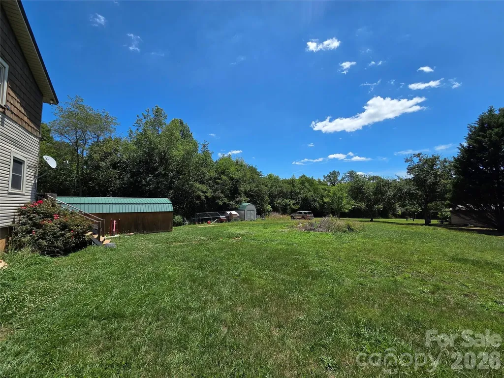 3030 Jones Wade Road Hudson NC 28638