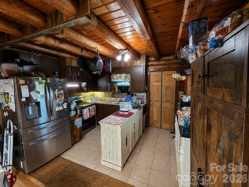 3030 Jones Wade Road Hudson NC 28638