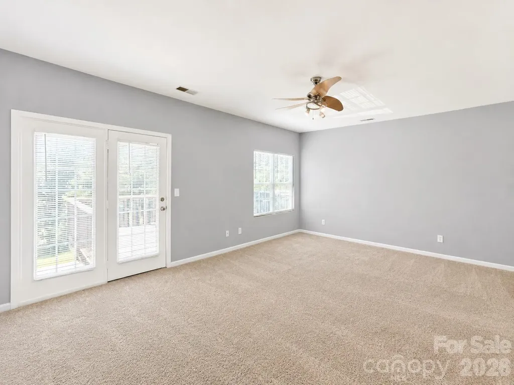 9815 Treeside Lane Matthews NC 28105