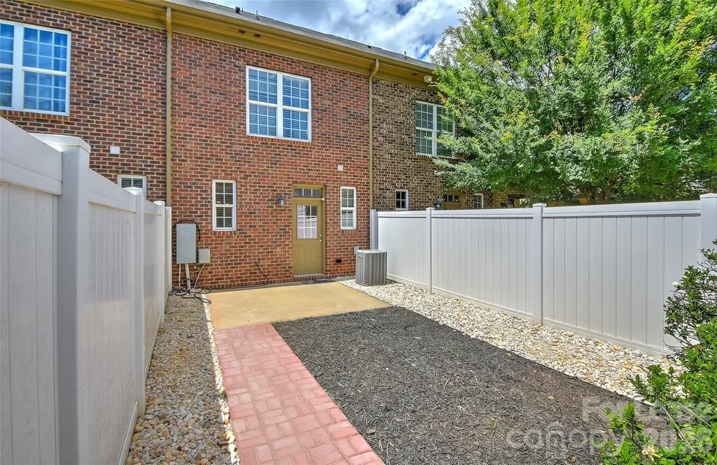 11233 Cedar Walk Lane Charlotte NC 28277
