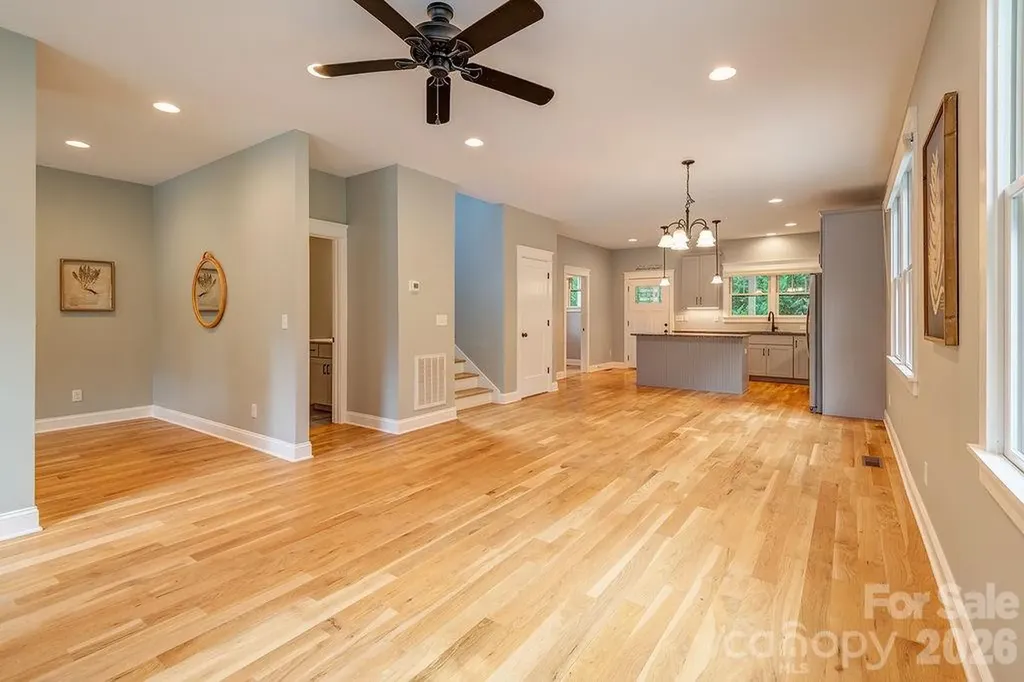 18 Wildwood Park Drive Weaverville NC 28787