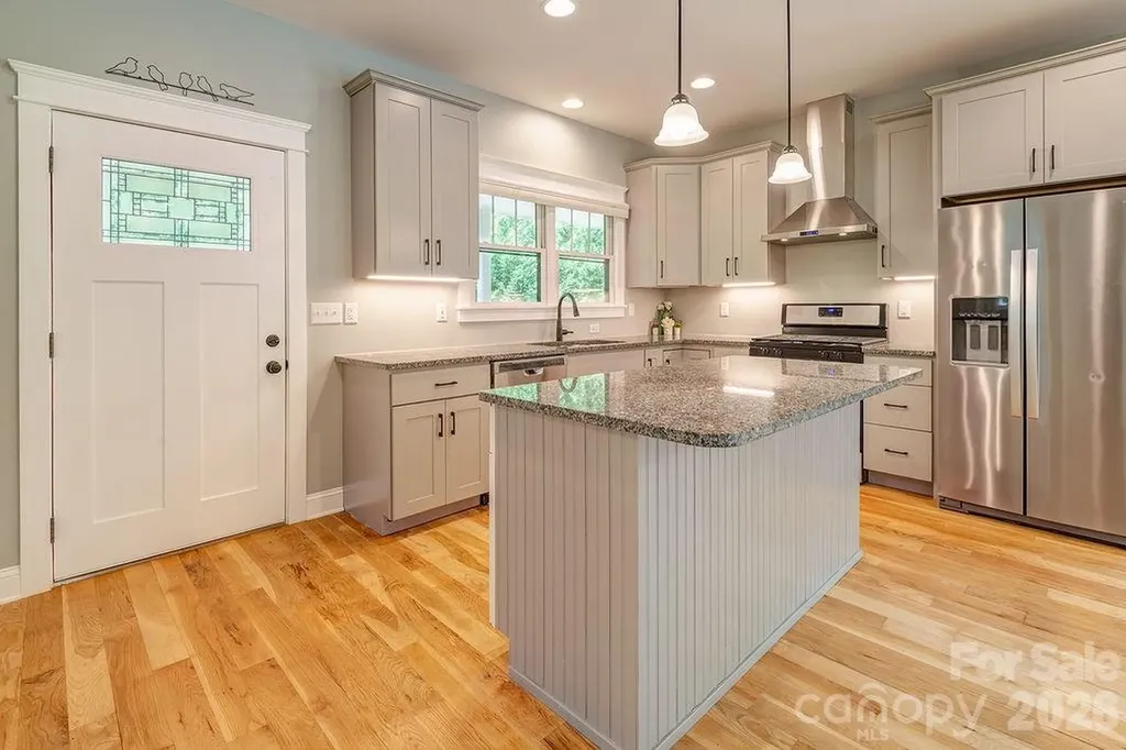 18 Wildwood Park Drive Weaverville NC 28787