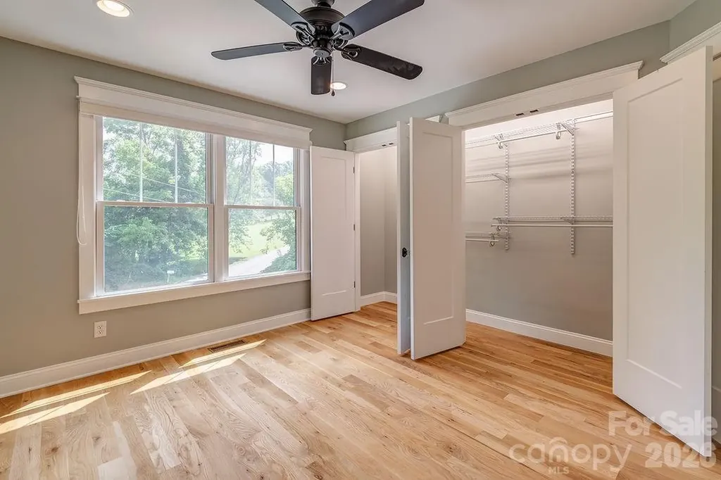 18 Wildwood Park Drive Weaverville NC 28787