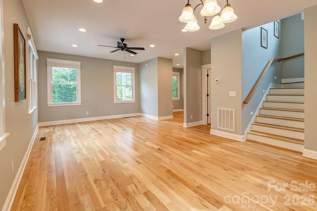 18 Wildwood Park Drive Weaverville NC 28787