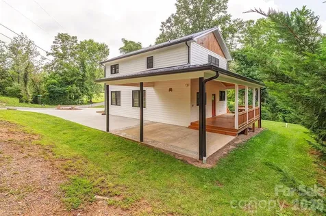18 Wildwood Park Drive Weaverville NC 28787