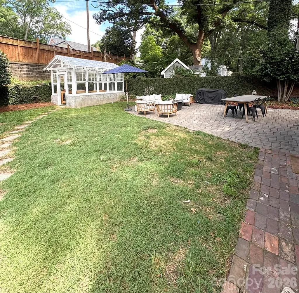 521 S York Street Gastonia NC 28052