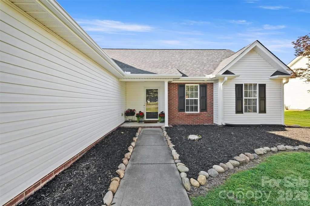 2613 Parkwest Drive Albemarle NC 28001