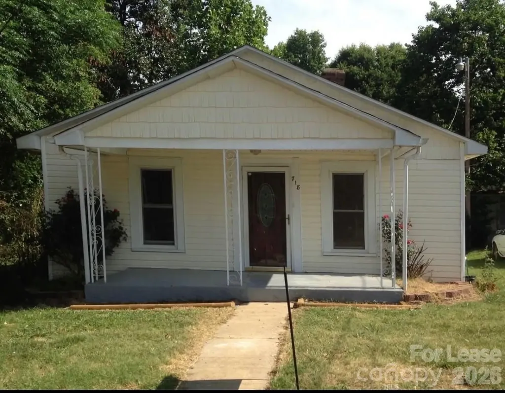 718 Wilmington Avenue Statesville NC 28677