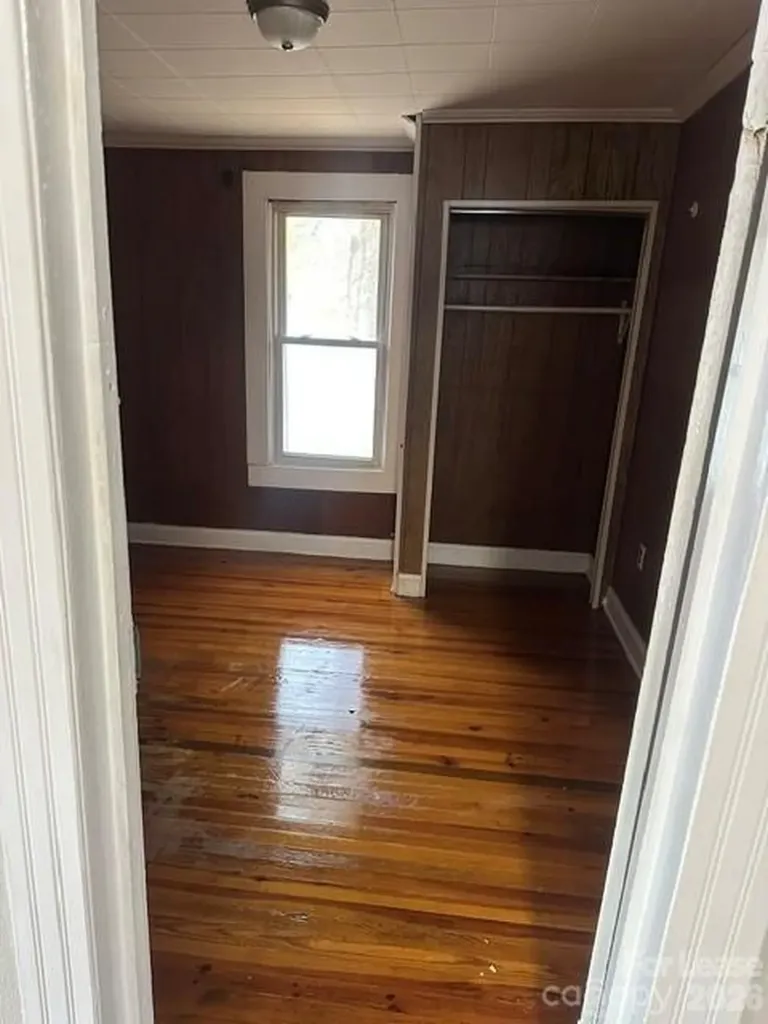 718 Wilmington Avenue Statesville NC 28677
