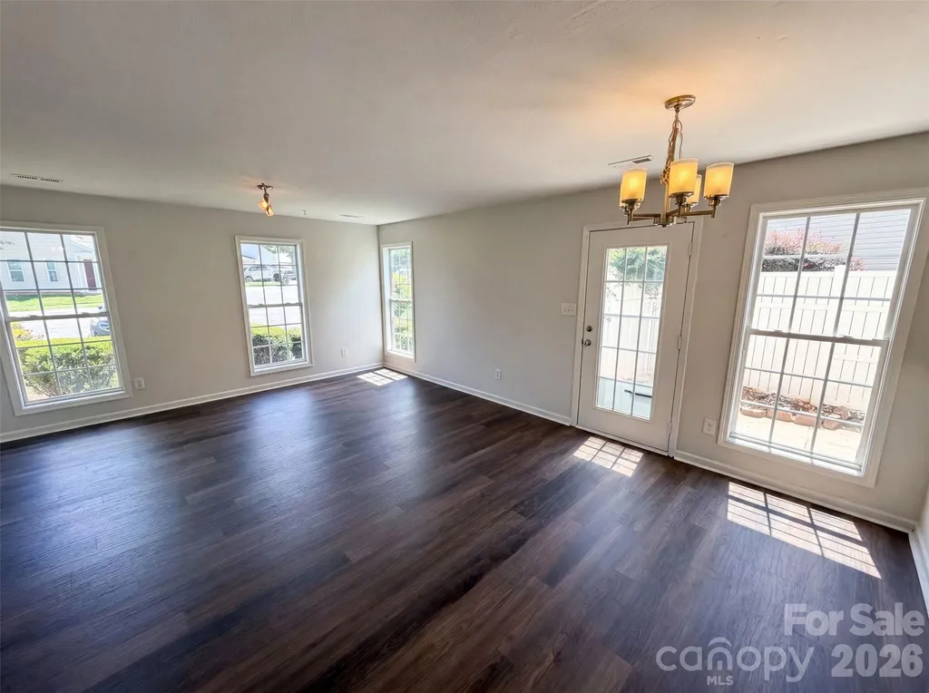 3831 Mohawk Court Charlotte NC 28215