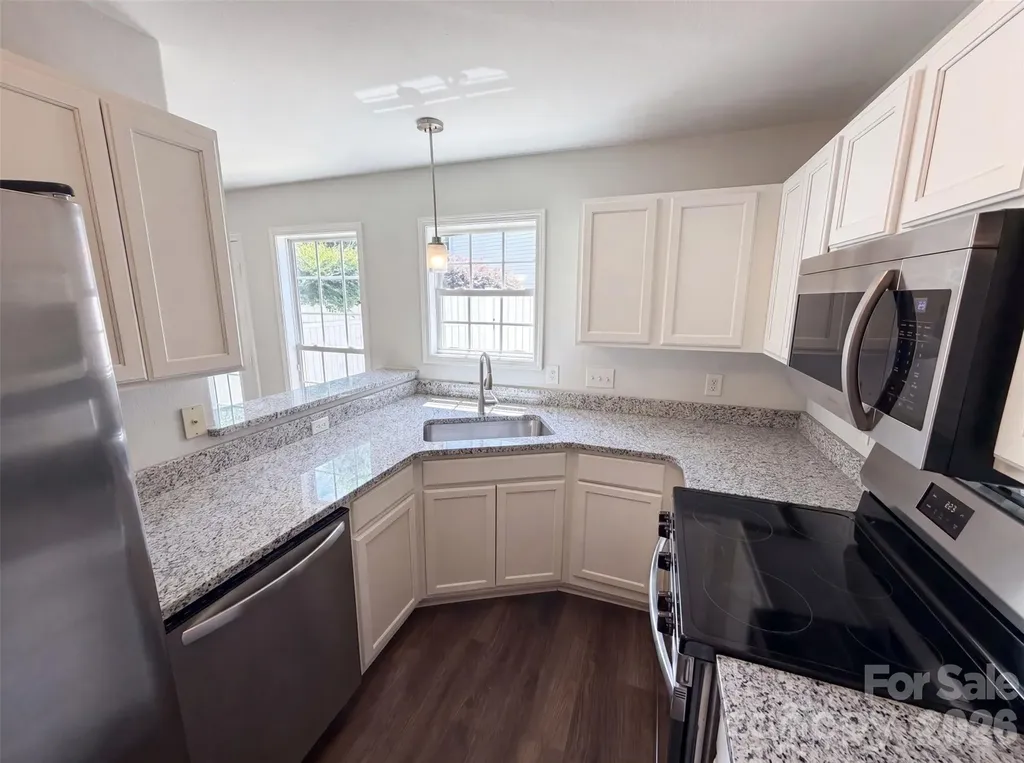 3831 Mohawk Court Charlotte NC 28215