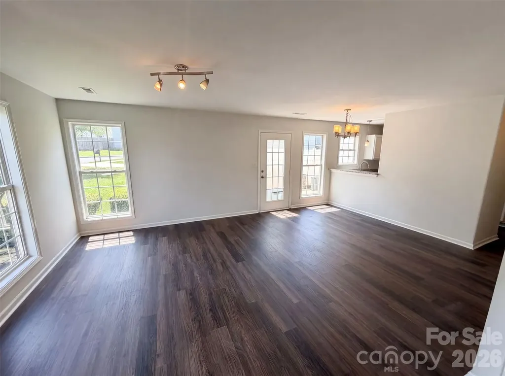 3831 Mohawk Court Charlotte NC 28215