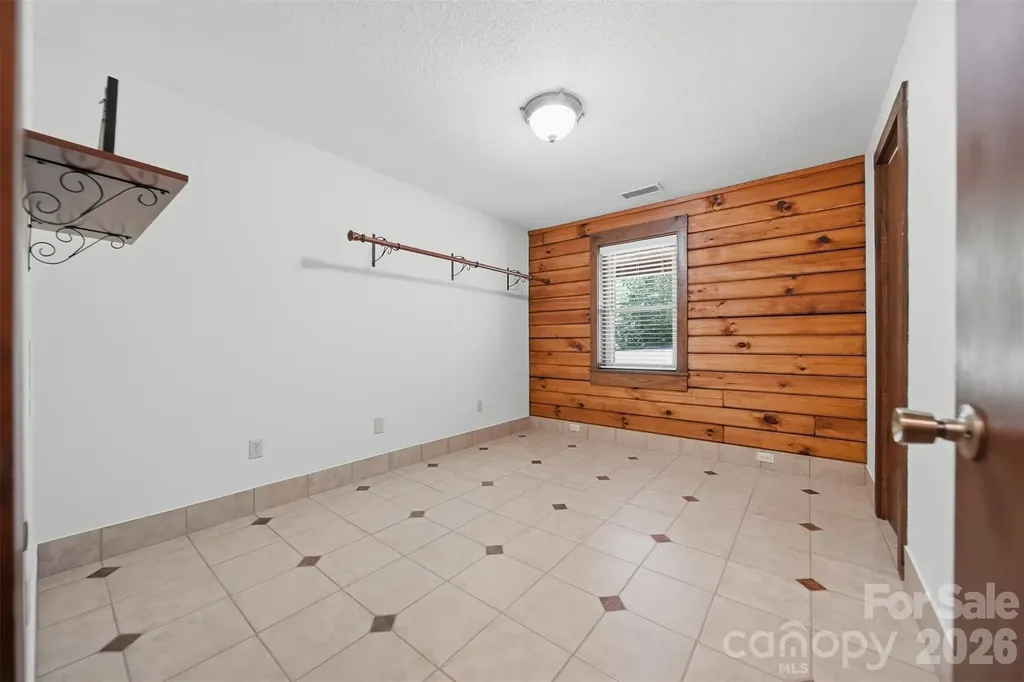 8365 White Pine Circle Connelly Springs NC 28612