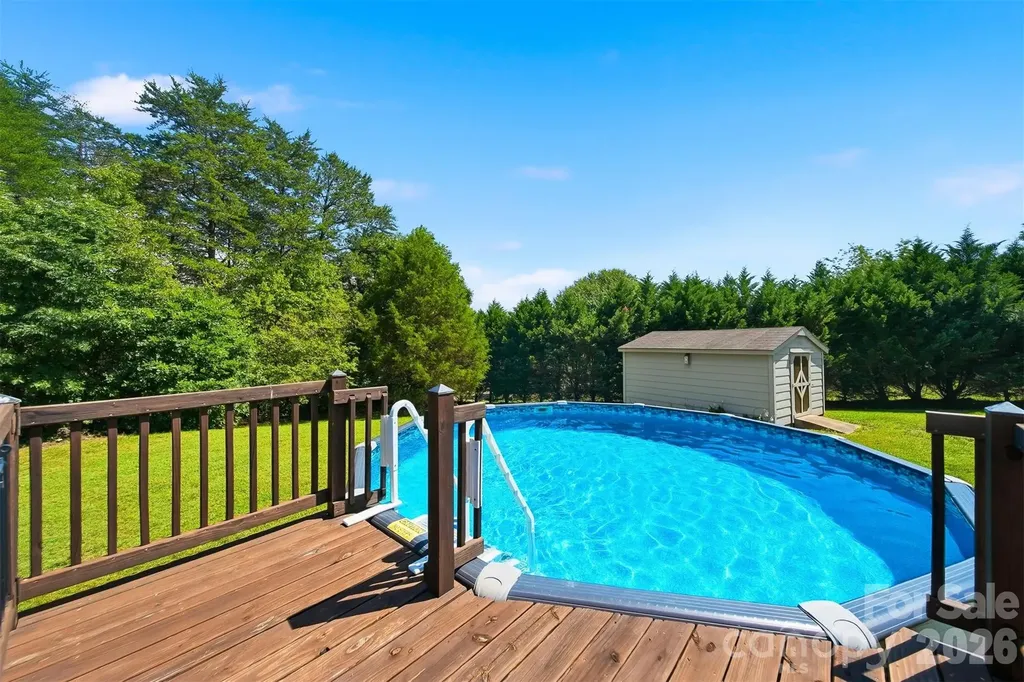 8365 White Pine Circle Connelly Springs NC 28612