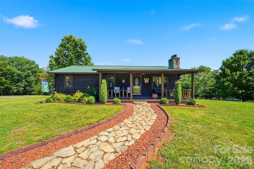 8365 White Pine Circle Connelly Springs NC 28612