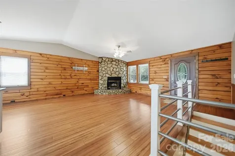 8365 White Pine Circle Connelly Springs NC 28612