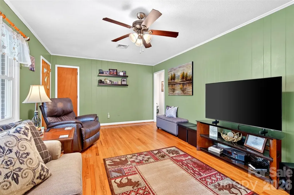 2355 Tatertown Loop Nebo NC 28761