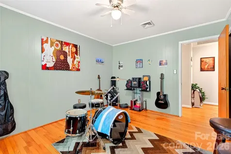 2355 Tatertown Loop Nebo NC 28761