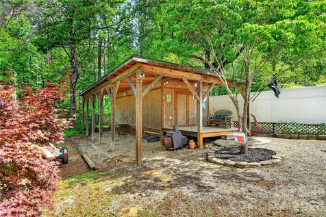 2355 Tatertown Loop Nebo NC 28761