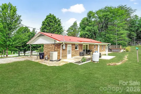 2355 Tatertown Loop Nebo NC 28761