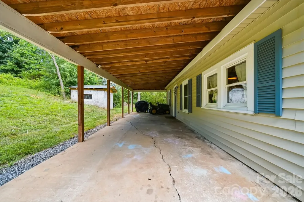 4710 Overland Road Lenoir NC 28645