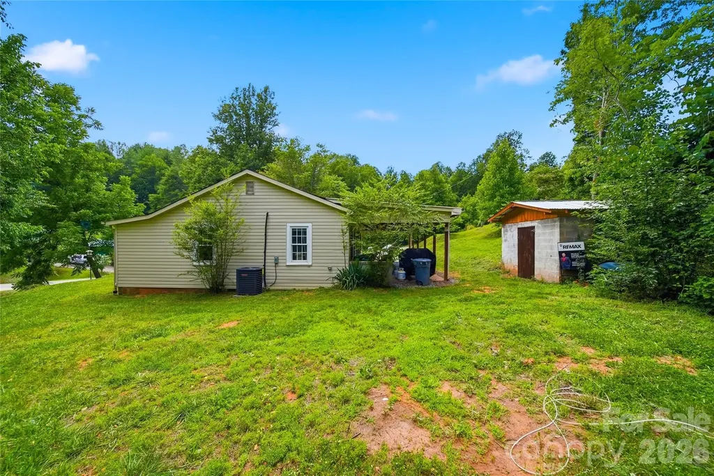 4710 Overland Road Lenoir NC 28645