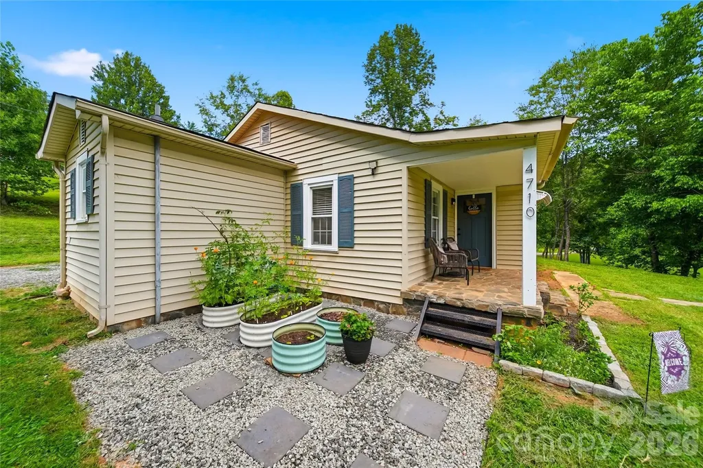 4710 Overland Road Lenoir NC 28645