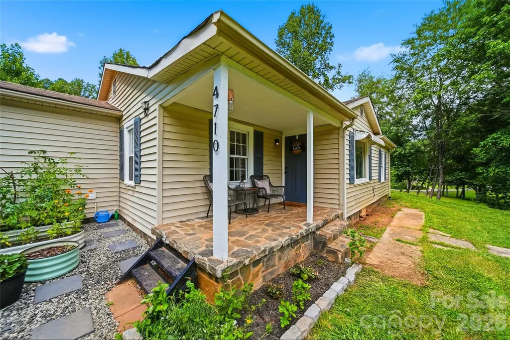4710 Overland Road Lenoir NC 28645