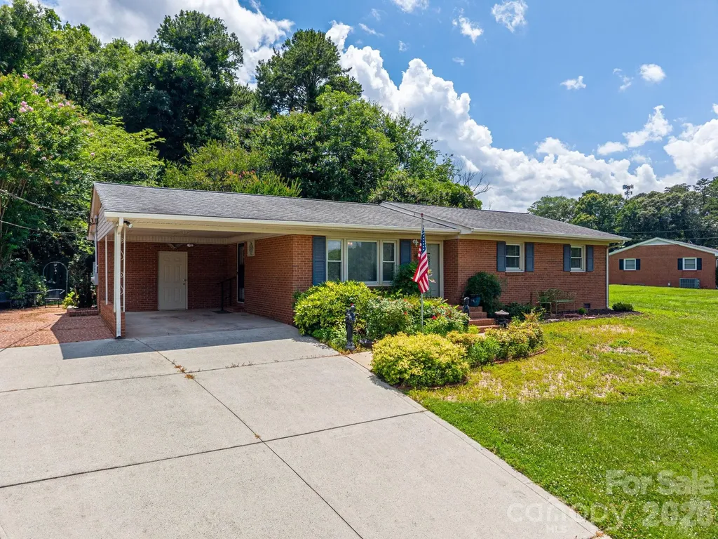 13 Spruce Pine Drive Belmont NC 28012