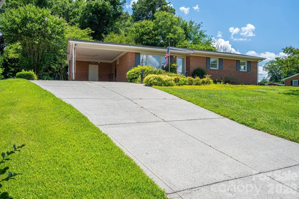 13 Spruce Pine Drive Belmont NC 28012