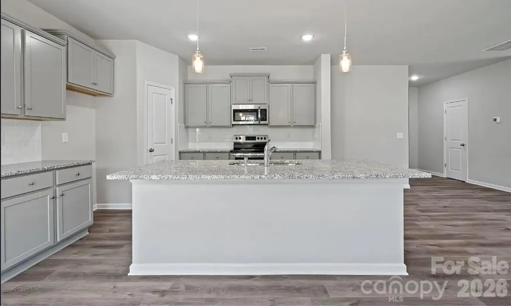 4213 Stoneygreen Lane Charlotte NC 28215