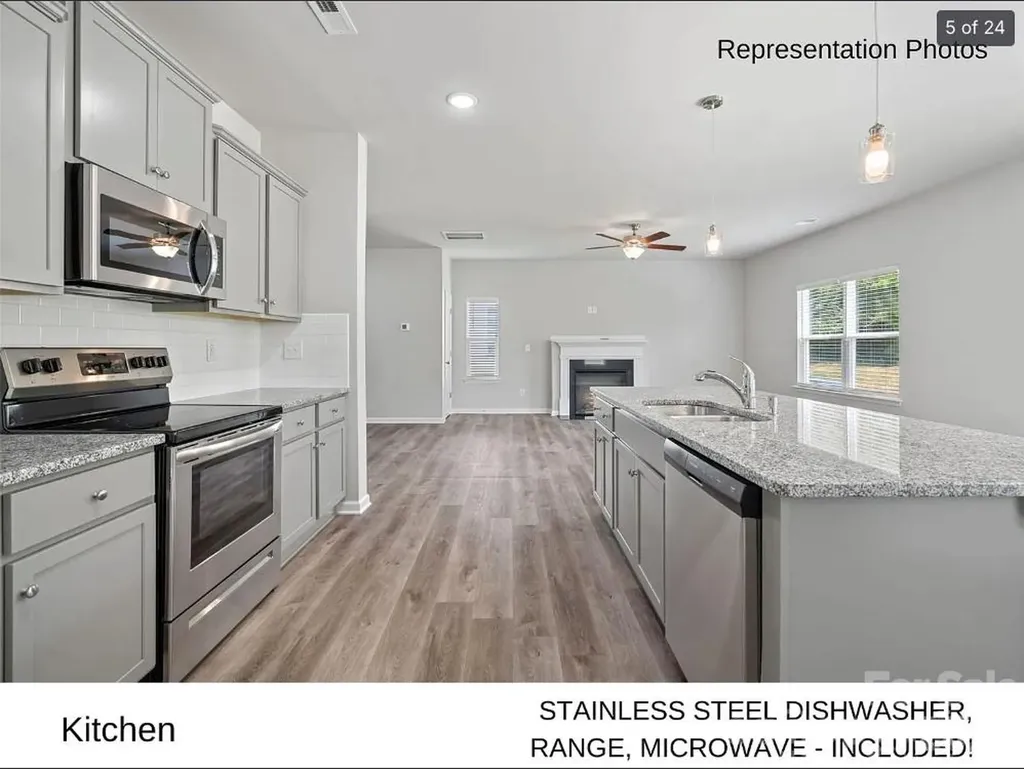 4213 Stoneygreen Lane Charlotte NC 28215